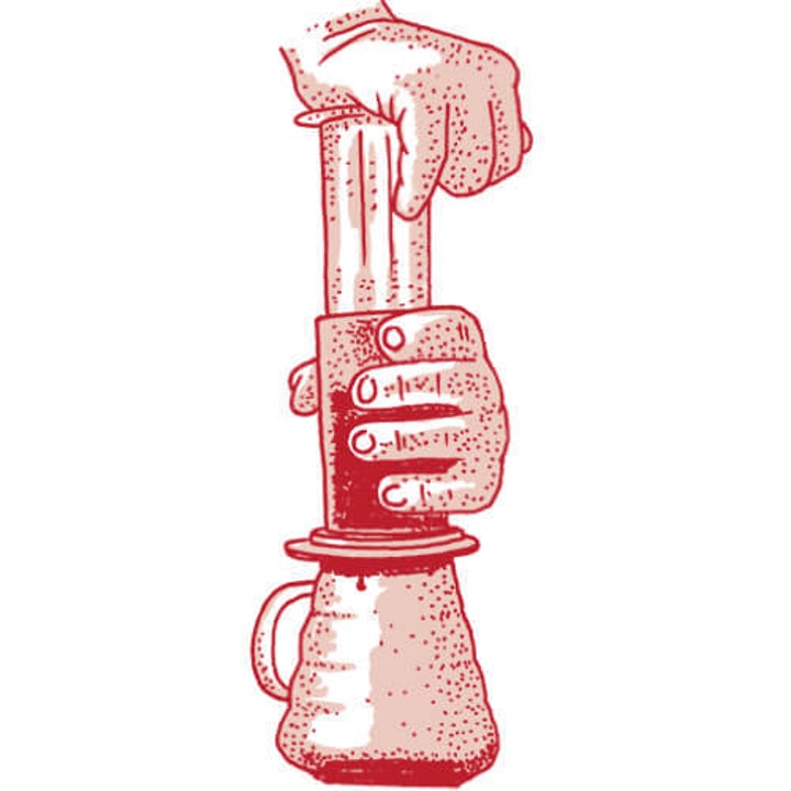 Posle 90 sekundi okrenite AeroPress i postavite na server, zatim pritisnite lagano, i neprekidno istiskujte kafu u roku od 15 sekundi.